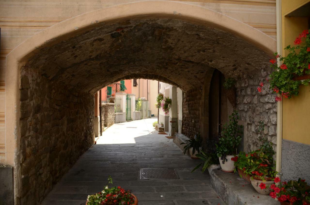 Antico Borgo Apartment Brugnato Exterior photo